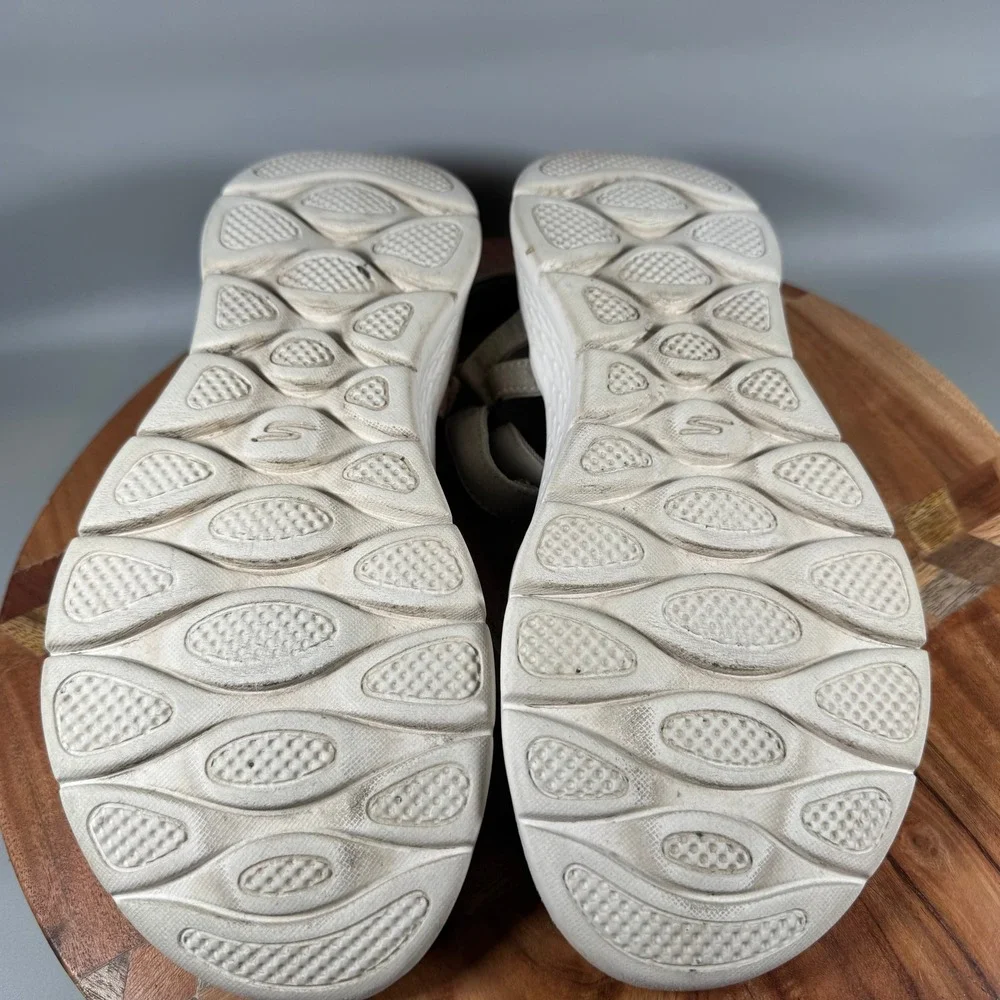 Skechers GoWalk 600 Womens 10 Taupe Strappy Sport Sandals 141451 Goga Mat TPE